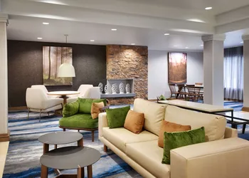 Fairfield Inn & Suites by Marriott Albany hotel thumbnail 3
