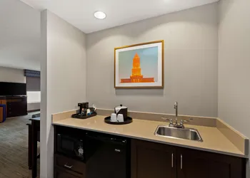Hampton Inn & Suites Fort Belvoir Alexandria South hotel thumbnail 3