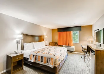 Orangewood Inn & Suites Midtown hotel thumbnail 8