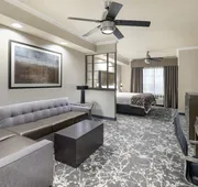 Best Western Premier Crown Chase Inn & Suites hotel detail image 4