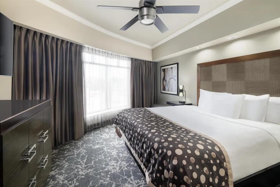 Best Western Premier Crown Chase Inn & Suites hotel detail image 6