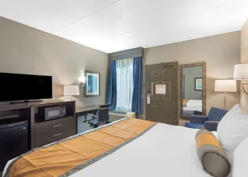Best Western Plus Bowling Green hotel thumbnail 8