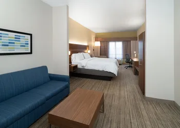 Holiday Inn Express Hotel & Suites Talladega by IHG hotel thumbnail 3