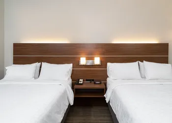 Holiday Inn Express Hotel & Suites Talladega by IHG hotel thumbnail 4