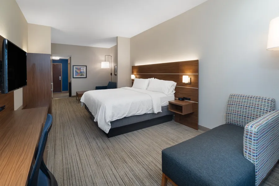 Holiday Inn Express Hotel & Suites Talladega by IHG hotel detail image 6