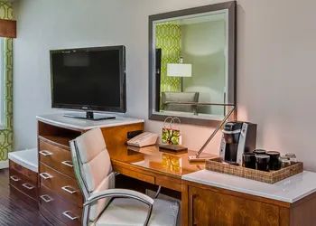 Hotel Indigo Anaheim by IHG hotel thumbnail 7