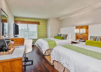Hotel Indigo Anaheim by IHG hotel thumbnail 8