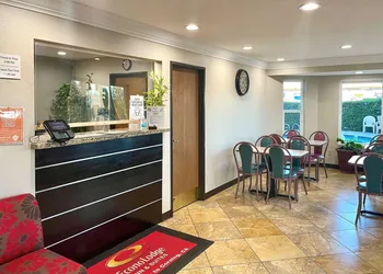 Econo Lodge Inn & Suites Corning Travel Center hotel thumbnail 2