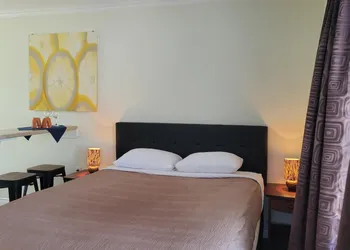 NovaStar Motel On The Lake hotel thumbnail 4