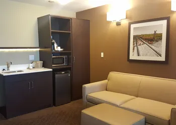 Microtel Inn & Suites By Wyndham Whitecourt hotel thumbnail 7