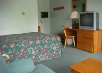 Stiles Motel hotel thumbnail 6