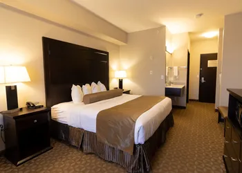 The Kanata by BCMInns Whitecourt hotel thumbnail 8