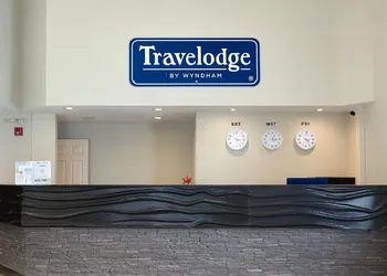 Travelodge by Wyndham Valleyview AB hotel thumbnail 4