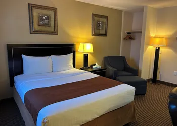 Travelodge by Wyndham Valleyview AB hotel thumbnail 8