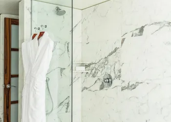 Shangri-La Vancouver hotel thumbnail 6