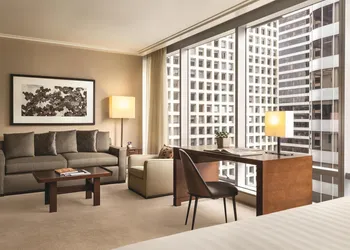 Shangri-La Vancouver hotel thumbnail 8