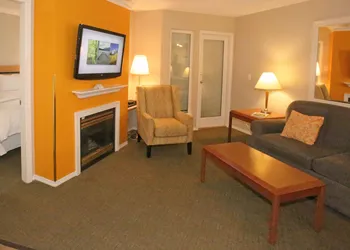 Times Square Suites Hotel hotel thumbnail 3