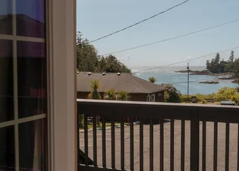 Little Beach Resort hotel thumbnail 5