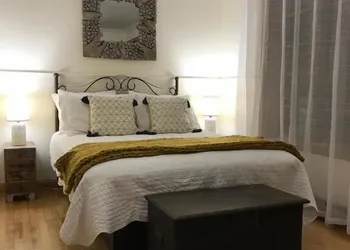 auberge maison gagne hotel thumbnail 5