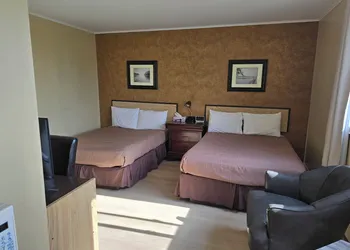 MacNeil's Motel hotel thumbnail 5
