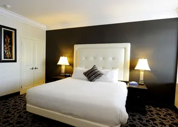 Stone Mill Inn hotel thumbnail 6