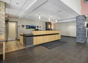 Best Western Plus Airport Inn & Suites hotel thumbnail 3