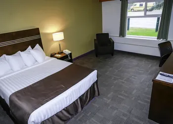 Walking Eagle Inn & Lodge hotel thumbnail 7
