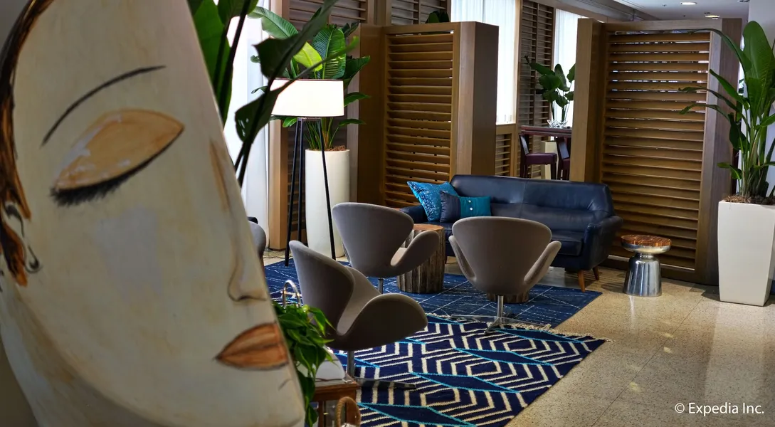 Marseilles Beachfront Hotel hotel detail image 6