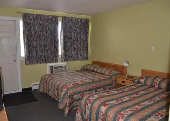 Coachman Inn hotel thumbnail 8