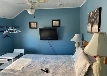 Windspire Inn hotel thumbnail 6