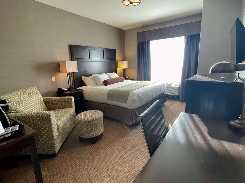 Best Western Plus Okotoks Inn & Suites hotel detail image 6