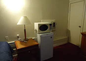 Star Inn by Elevate Rooms hotel thumbnail 5