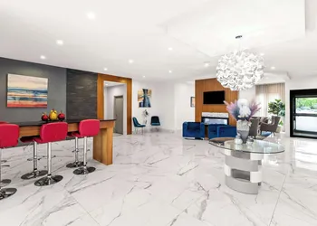 Best Western Plus Montreal East hotel thumbnail 4