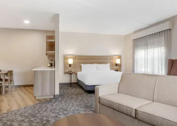 Best Western Plus Bridgewater Hotel & Convention Centre hotel thumbnail 3