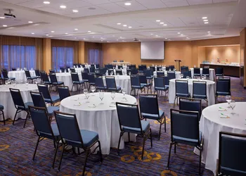 Courtyard by Marriott Toronto Northeast/Markham hotel thumbnail 6