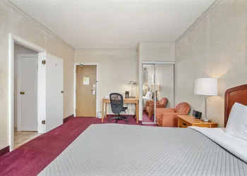 Royal Inn and Suites at Guelph hotel thumbnail 6