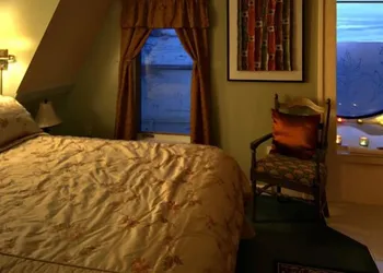 Heartwood Inn hotel thumbnail 7