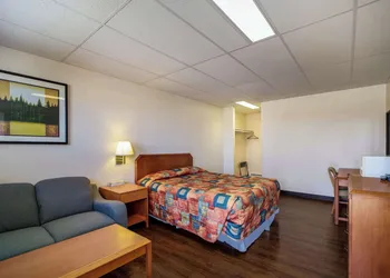Canadas Best Value Inn Fort St. John hotel thumbnail 5