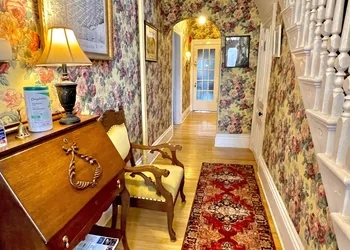 Charlotte's Rose Inn hotel thumbnail 6