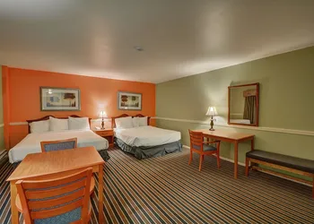 Colonial Motel hotel thumbnail 7