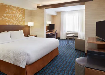 Fairfield Inn & Suites by Marriott Barrie hotel thumbnail 4