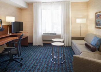 Fairfield Inn & Suites by Marriott Barrie hotel thumbnail 6
