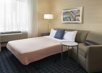 Fairfield Inn & Suites by Marriott Barrie hotel thumbnail 8