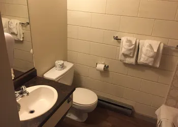 Armstrong Inn hotel thumbnail 4