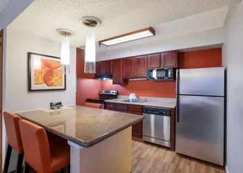 SenS Suites Livermore, SureStay Collection by Best Western hotel thumbnail 8