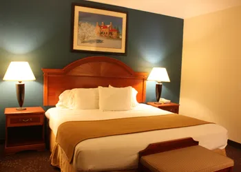 Holiday Inn Express Mackinaw City by IHG hotel thumbnail 2