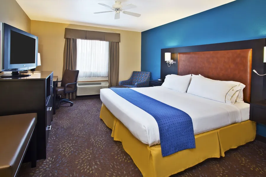 Holiday Inn Express Mackinaw City by IHG hotel detail image 6