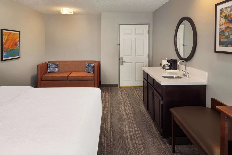 Hampton Inn Minneapolis NW Maple Grove hotel detail image 6