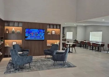 Quality Inn Midland South hotel thumbnail 2