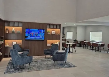 Quality Inn Midland South hotel thumbnail 2